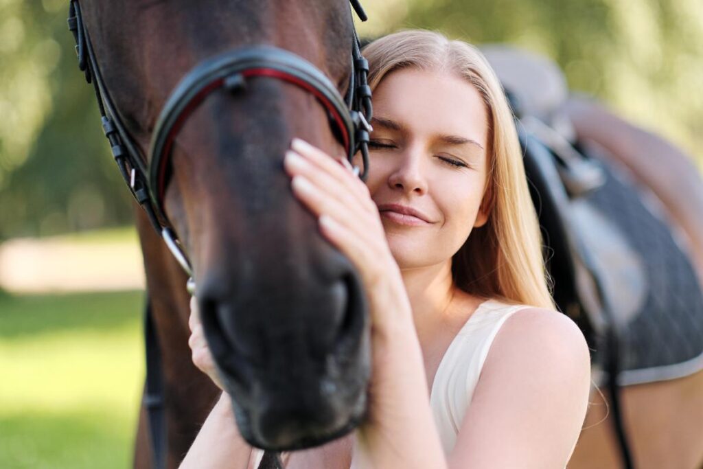 Benefits-of-Equine-Therapy-Lessons-Only-Horses-Can-Teach